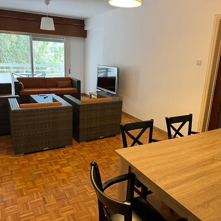 River Court, Flat 8 *