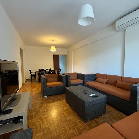 River Court, Flat 8 * Nicosia