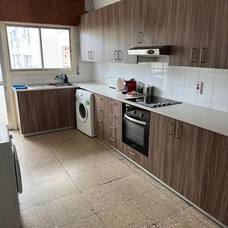 River Court, Flat 8 Apartmán *